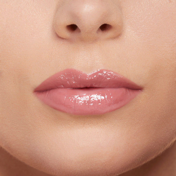 Lifter Gloss Lip Gloss Makeup with Hyaluronic Acid for smooth and hydrated lips - Texture